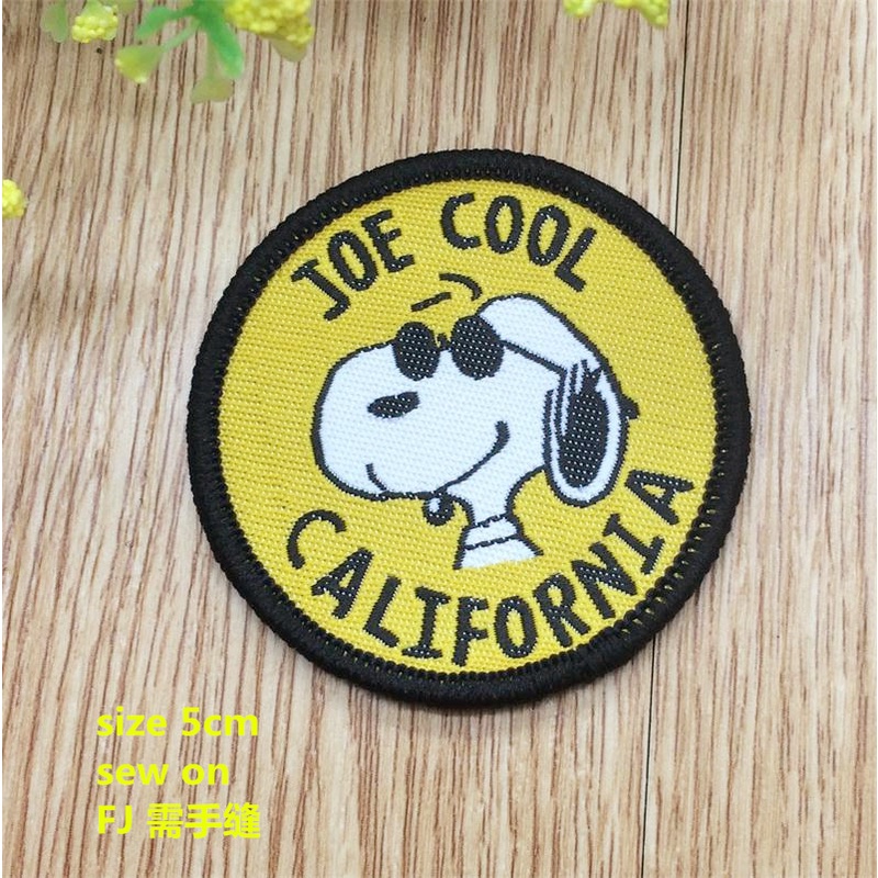 Need Hand-Sewn กาวฟรีน่ารัก Snoopy สุนัขชายหญิงการ์ตูนเด็กผ้า Patch Hand-Sewn ถัก Mark เสื้อผ้ากางเกงหมวกผ้านวมเสื้อยืดตกแต่งโทรศัพท์ - รูปที่ 5