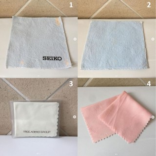 ผ้าเช็ดแว่น ผ้าเช็ดเลนส์จอมือถือ และคอมพิวเตอร์ แบรนด์ SEIKO ของแท้ ของใหม่ มือ 1 **เก็บลืม ขอคนนรับสภาพได้นะคะ**