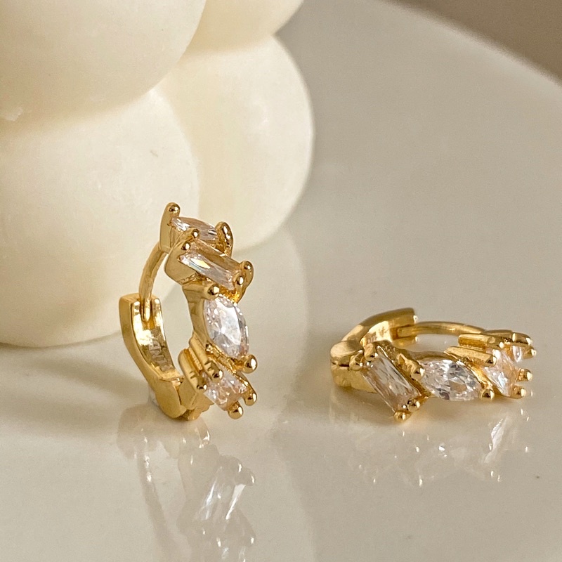 RINDA.STUDIO - Breda gem hoop (ต่างหูห่วง)