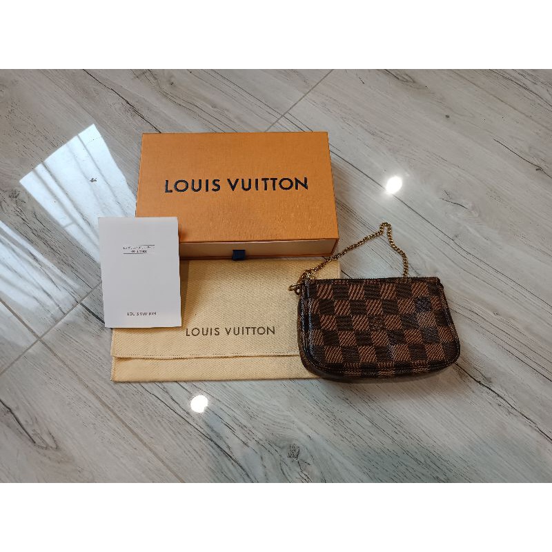 กระเป๋า LV Porchette mini