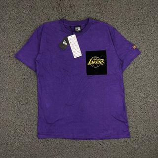 ใหม่ เสื้อยืดพรีเมี่ยม พิมพ์ลายโลโก้ ERA X LAKERS สีม่วง