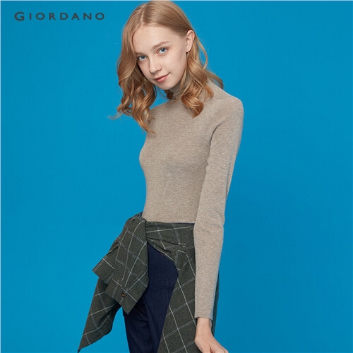 GIORDANO WOMEN Solid turtleneck knitted sweater 90358677