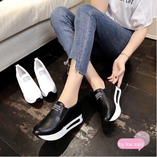 ผ้าใบ หนังเงา แบบเสริมส้น
