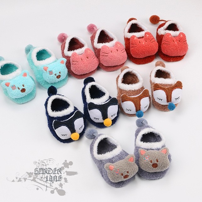 Luckybaby ถุงเท้าเด็ก มีกันลื่นเหมาะสำหรับหัดเดิน สินค้าน่ารักมีให้เลือกหลยลายหลายสี สำหรับเด็กอายุ 0-3ขวบ A28