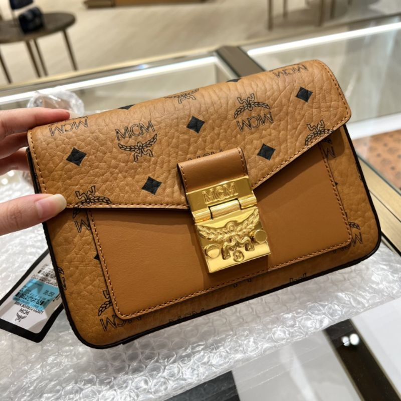 MCM Millie Flap Crossbody - เครื่องสำอางเคาน์เตอร์แบรนด์