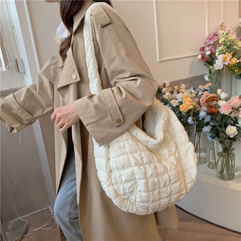 Hiyoko กระเป๋า Michelin bag หนูแทบจะไม่ใช่กระเป๋าอยู่แล้ว เพราะ น้อนคือกระเป๋า