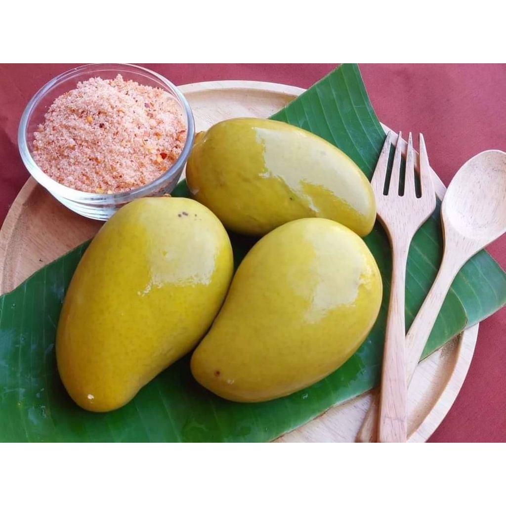 (พร้อมส่ง) มะม่วงดองโบราณ เปรี้ยว เค็ม  กรอบ อร่อย ( แพค 500 – 700 กรัม  มี 2-3 ลูก ) พร้อมพริกเกลือรสแซ่บ