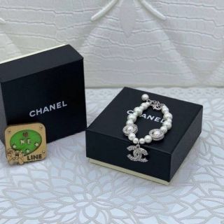 ข้อมือ Chanel พร้อมอุปกรณ์​