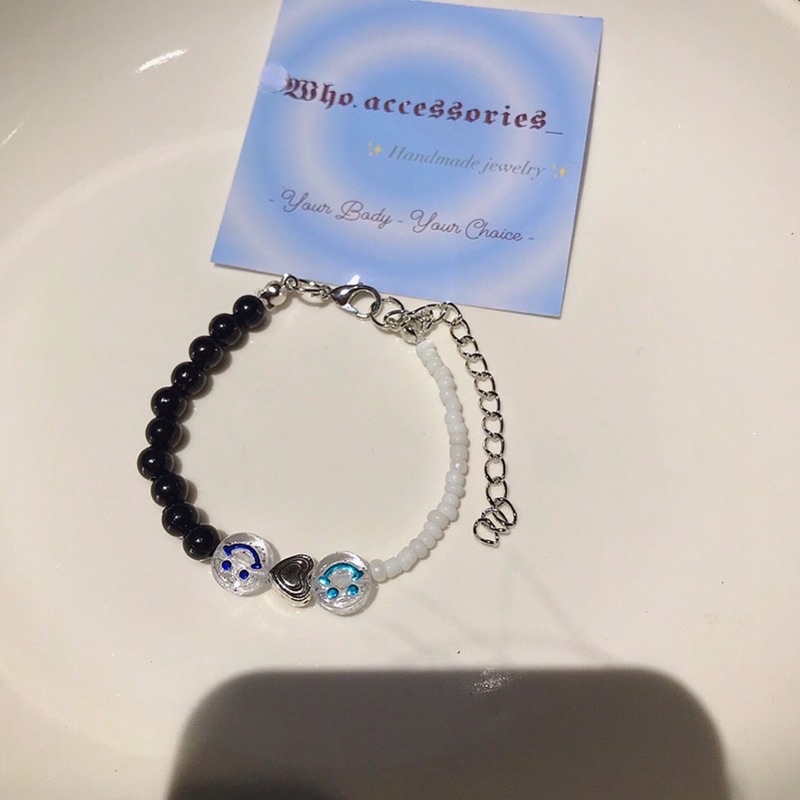 BEAUTIFUL HANDMADE BASIC BRACELET (SELF SHOP PHOTO)