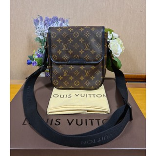 used like new LV MACASDA Mono 2010