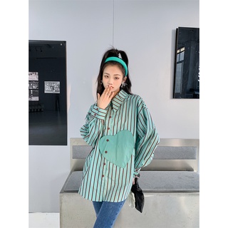 MANSA green striped shirt เสื้อลายทางสีเขียว เสื้อโอเวอร์ไซส์ เสื้อผ้าแฟชั่นผู้หญิง เสื้อเชิ้ตลายทาง