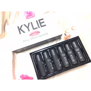 KYLIE sexy allure lipstick แมท เนื้อดีมาก กล่องสวย จัดโปรยกกล่อง 12 แท่ง