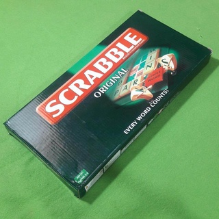 เกมกระดาน Scrabble ดั้งเดิมรวมถึงเกมกระดาน, 36x36 ซม., 100 ตัวอักษร, 4 ชั้นวางจดหมาย, กฎเต็มรูปแบบ, ผู้เล่นสูงสุด 4 คน,