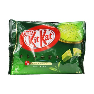 Kit Kat Strong Matcha Green Tea 135g  คิทแคทสตรองมัทฉะกรีนที 135 กรัม