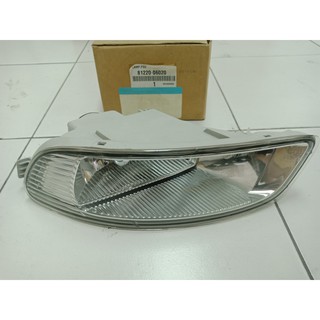 526. 81220-06020 ชุดไฟตัดหมอกหน้าซ้าย CAMRY ปี 2003-2004 ของแท้ เบิกศูนย์ โตโยต้า Toyota (TTGSHO)