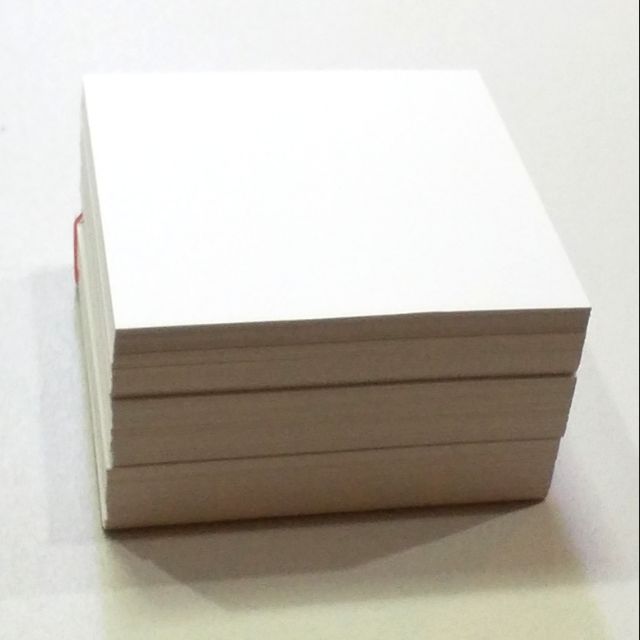 กระดาษโน๊ตก้อน ขาวนวล เนื้อเนียน ขนาด 4” x 4” เกรดดี เขียนสวย ฟรีค่าส่ง!!!