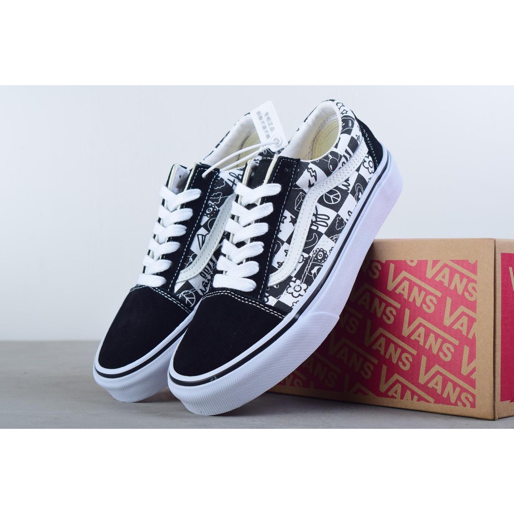 Vans Old Skool's black and white graffiti prints make the whole pair of ...