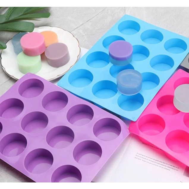 แม่พิมพ์สบู่ ซิลิโคน 12 ช่อง 50 กรัม ทรงกลม 1ช่อง : 5 * 5 * 2.5 CM ใช้ทำบล็อก ขนม ทำสบู่ก้อน เป็น บล็อก ทนความร้อน