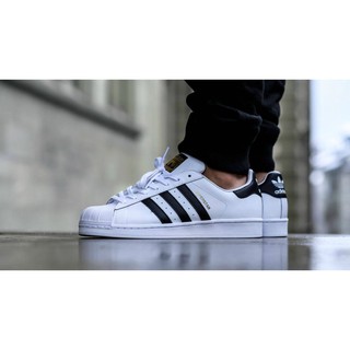 รองเท้าผ้าใบ Adidas Superstar