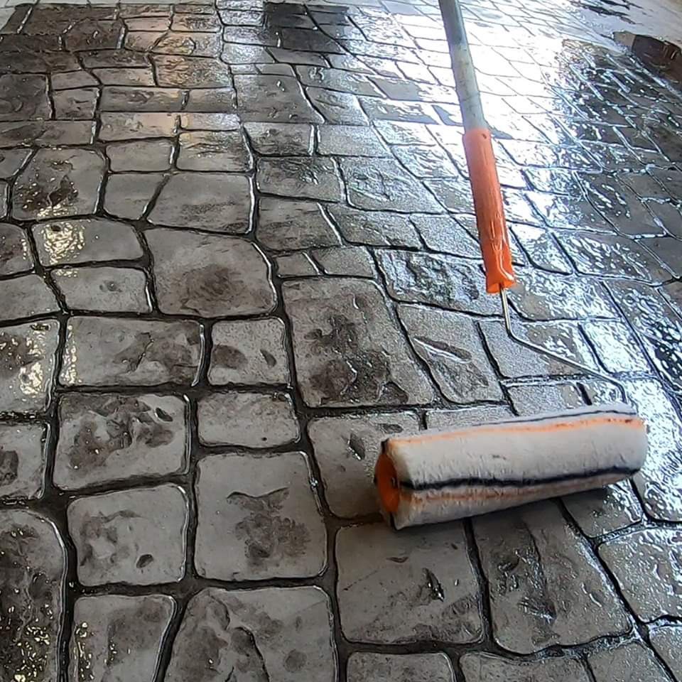 น้ำยาเคลือบเงาพื้นปูน ผนังปูน M-100 ขนาด 4 ลิตร ป้องกัน ตะไคร่ เชื้อรา กันซึม กันฝุ่นปูน - รูปที่ 2