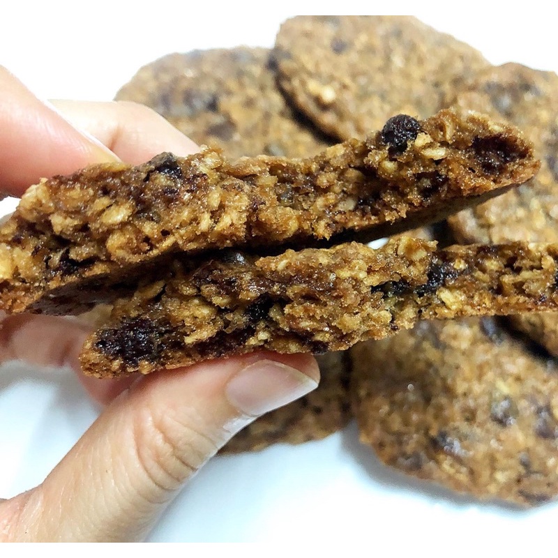 Oatmeal Chocolate Chip Soft Cookies คุ้กกี้ข้าวโอ๊ต Chattrapastry Thaipick