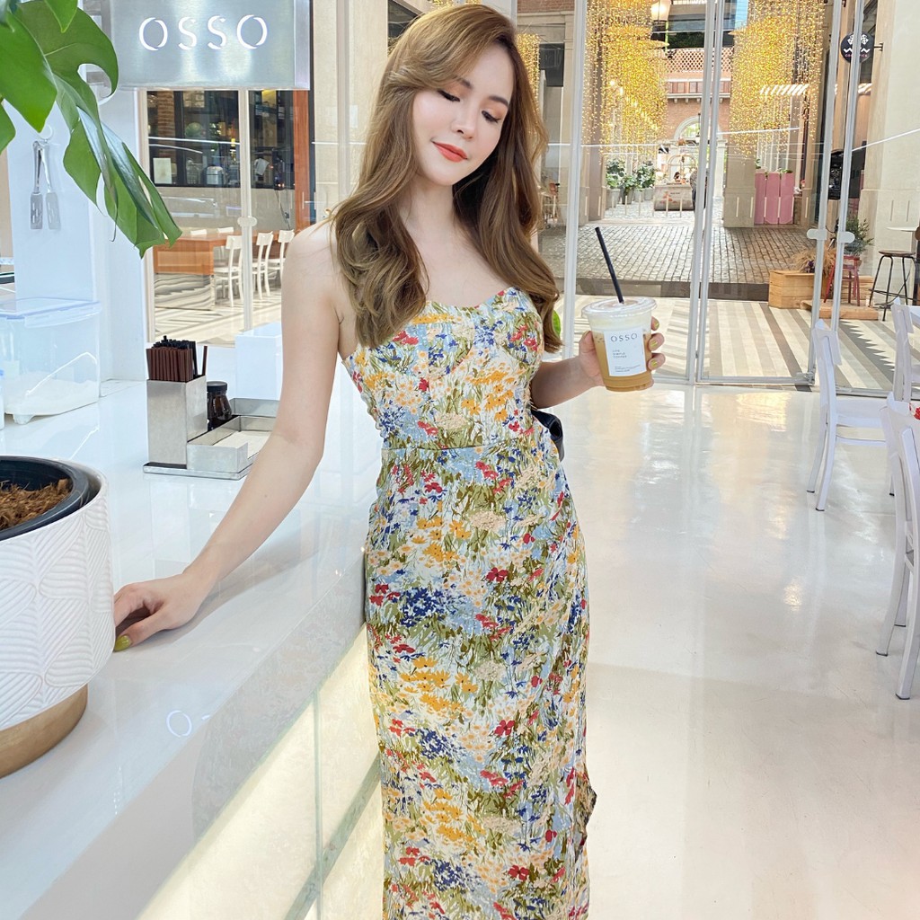 pjkk.clothes | เดรสยาวลายดอกแหวกขา