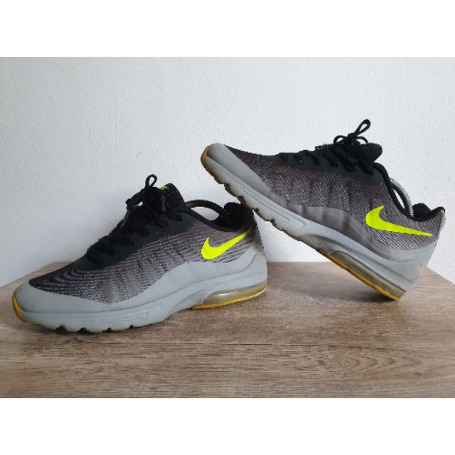 nike air max invigor 41