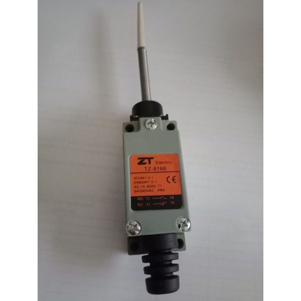 TZ-8166 Limit Switch ลิมิตสวิทช์ หางหนู 8166 5A / 240VAC 1NO, 1NC (แพ็ค1ตัว) ยี่ห้อ PNC,ZTของแท้ สวิทช์หางหนู ราคา ถูกที่สุด ดีลบีเคเค