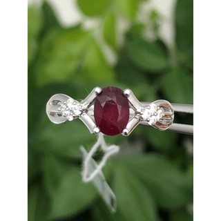 แหวนทับทิม (Ruby Ring) ตัวเรือนเงิน ชุบทองคำขาว ประดับด้วยเพชร CZ เผาใหม่