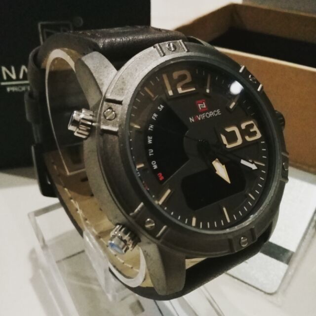 นาฬิกาNaviforce.