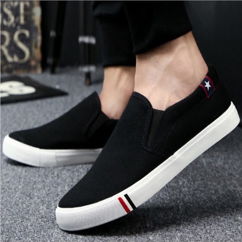 รองเท้าผ้าใบลำลองชาย พื้นเรียบ น้ำหนักเบา ใส่สบาย ไซส์ 39-44