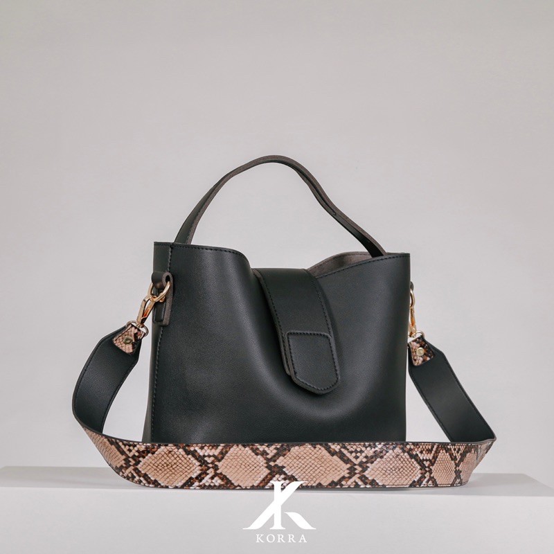 KORRA ROCCO BAG ร็อกโก้ เหลือแค่สีดำ