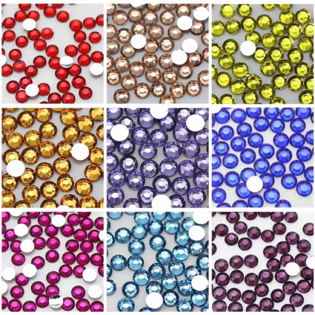 *1 แถม 1*  คริสตัลครึ่งซีก 2, 3 มม.  10 บาท