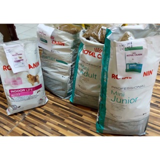 อาหารสุนัข พรีเมี่ยม Royal Canin โปรดอ่าน!! แบ่งแพ็คจากกระสอบ บรรจุ1kg Indoor Mini starter junior start