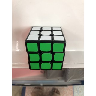 Rubik guanlong cubeรูบิค กรอบสีดำ