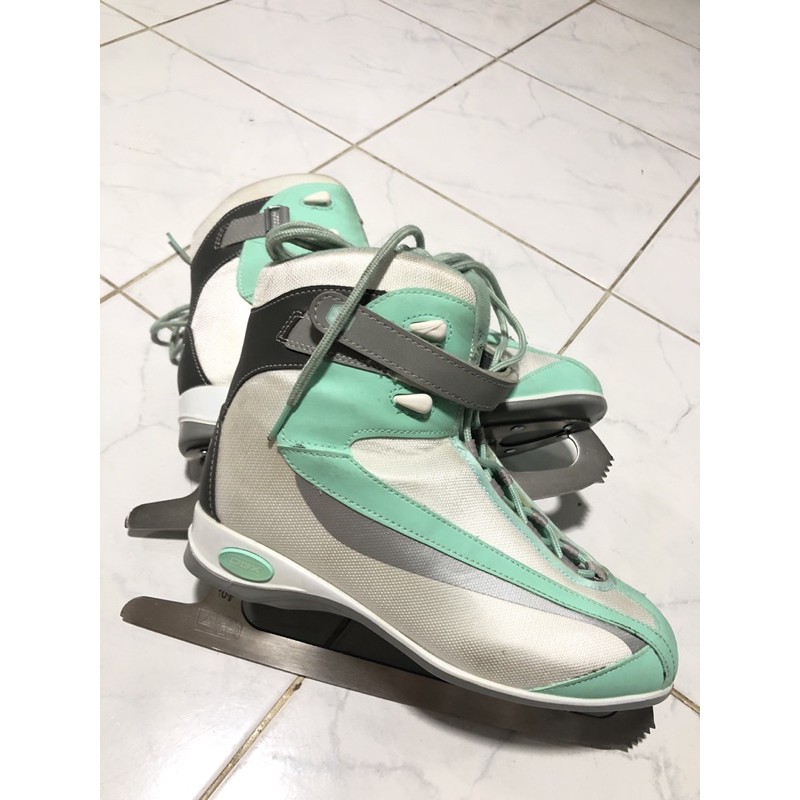Figure Skate  รองเท้าice skate (มือ2)