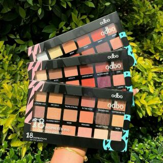 😍😍😍เข้าแล้วจ้าา~เเท้💯💯💯18inspirations eye color palatte 💕
New~ พาเลทอายเเชโดว์งานแท้จาก odbo 18 เฉดสีในพาเลทเดียว