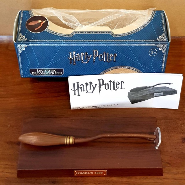 ปากกาไม้กวาด Nimbus2000 Harry Potter