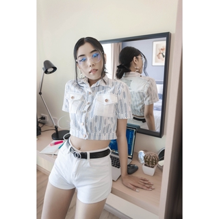 codeHanger : Stringify Coding Cropped Shirt เสื้อเชิ้ตครอป ปักลายโค้ดตรงสาบหลัง