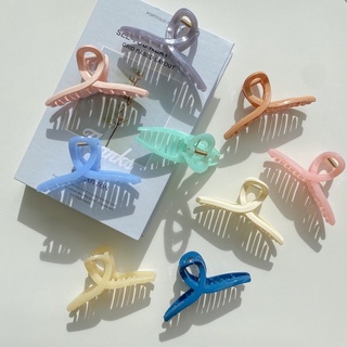 CYN.BKK | กิ๊บหนีบผมทรงไขว้ Classic twist clip