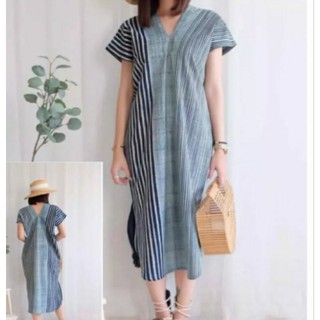 ชุดเดรสผ้าฝ้ายมีกระเป๋าหน้า 2 ใบ ทรงปล่อยใส่สบาย