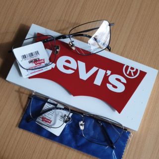 กรอบแว่นสายตา Levis รุ่น LV7009/F