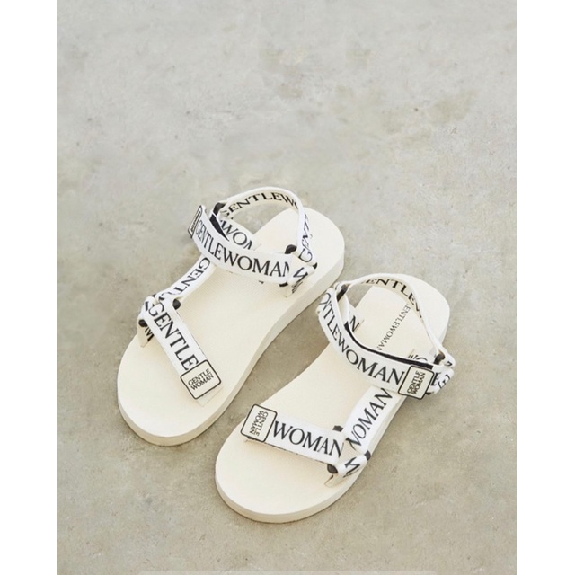 NEW 📦 รองเท้า GENTLEWOMANPLATFORM SANDALS (defected)🌟