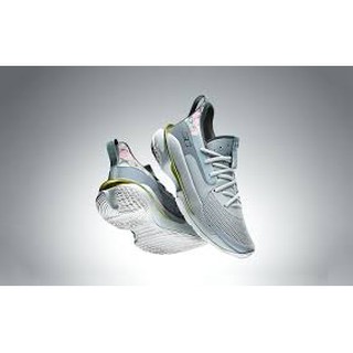 UA CURRY 7 3021258-103