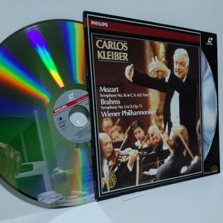 แผ่นเสียง ภาพ 12 นิ้ว LaserDisc  เพลงของ Mozart Brahms by CARLOS KLEIBER