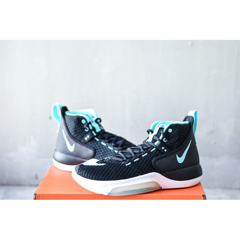 zoom rize black