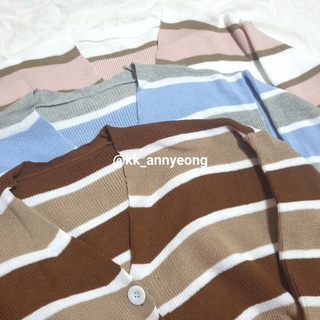 (พร้อมส่ง) เสื้อครอปลายขวาง เสื้อแฟชั่น