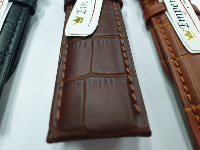 𝗚𝗤 𝘄𝗮𝘁𝗰𝗵 สายนาฬิกา สายหนังแท้ลายจระเข้ แบรนด์ Emperor wristwatch strap genuine leather