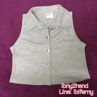 เสื้อแขนกุด กระดุมรูปหัวใจ