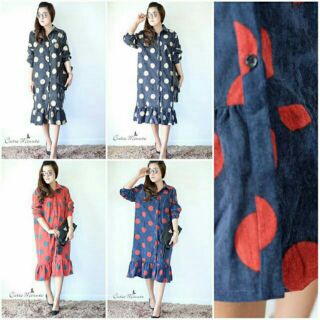 เดรสผ้าลูกฟูกเนื้อนิ่มเกรดเอ ลายpolka dot มี4สีค่ะ